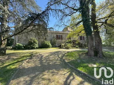 Castle at Arzacq-Arraziguet (64410)