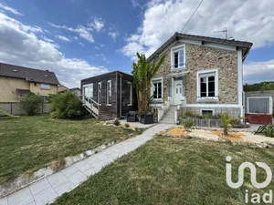 Architectural house at La Ferté-sous-Jouarre (77260)