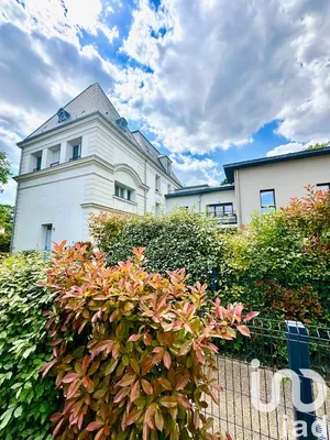 Apartment in Montmorency (95160)