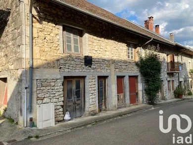 Maison de village à Saint-Martin-de-Bavel (01510)