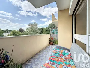 Apartment in Épinay-sous-Sénart (91860)