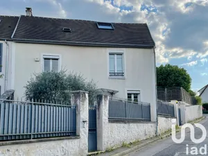 House at Orgeval (78630)