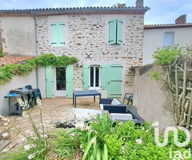 Maison de ville à La Ferrière (85280)