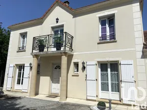 House at Estrées-Saint-Denis (60190)