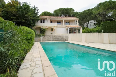 House at Langlade (30980)