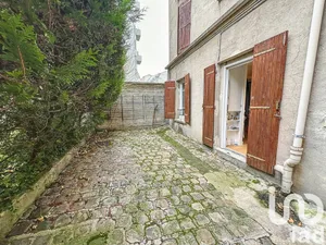 Apartment at Clichy (92110)