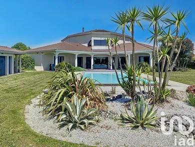 Maison d'architecte à Bretx (31530)