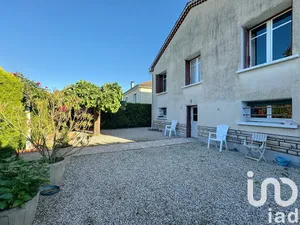 Maison à La Couronne (16400)