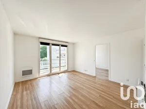 Apartment at Massy (91300)