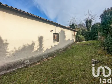 Terrain à bâtir à Apt (84400)