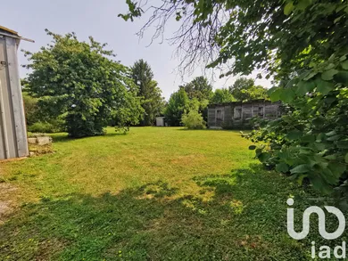 Land in La Croix-en-Brie (77370)