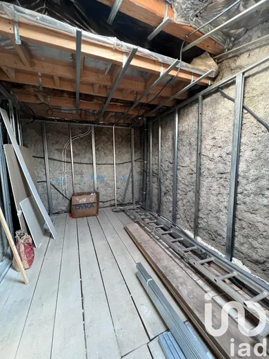 Building at Salernes (83690)