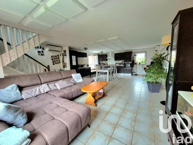 House in Vauréal (95490)