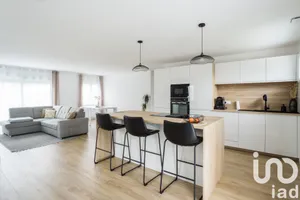 Maison à Charny (77410)