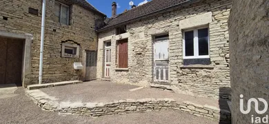 Maison de village à Cruzy-le-Châtel (89740)