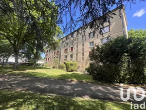 Appartement à Sainte-Geneviève-des-Bois (91700)