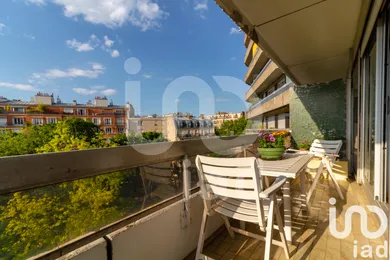 Apartment at Paris (75015)
