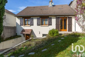 Maison traditionnelle à Viry-Châtillon (91170)