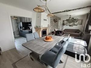 House at Louzy (79100)