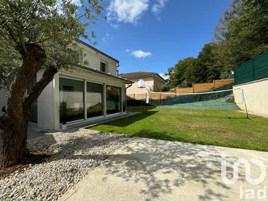 House at Lissieu (69380)