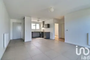 Apartment at Villenave-d'Ornon (33140)
