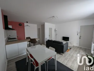 Apartment in Laval (53000)