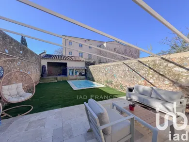 Maison de ville à Saint-Maximin-la-Sainte-Baume (83470)