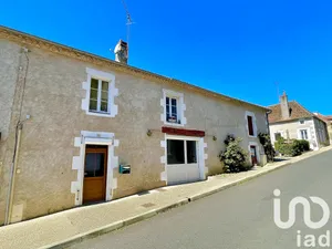 Village house at Brigueil-le-Chantre (86290)