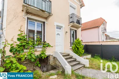 Apartment at Sainte-Geneviève-des-Bois (91700)