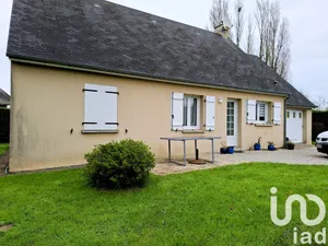House at Carentan (50500)