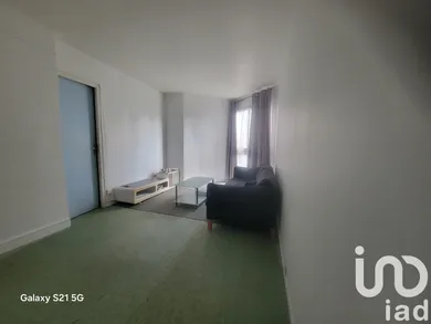 Apartment at Grigny (91350)