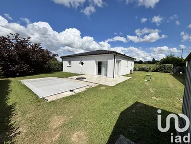 Traditional house at Saint-Paul (33390)