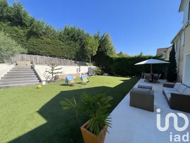 Maison à Chanteloup-les-Vignes (78570)