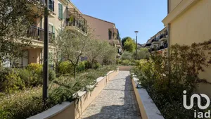 Appartement à Roquefort-les-Pins (06330)
