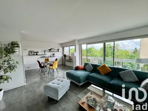 Apartment at Chilly-Mazarin (91380)