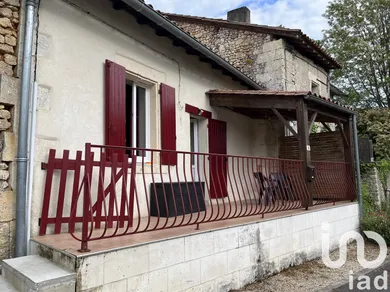 Maison à Rioux-Martin (16210)