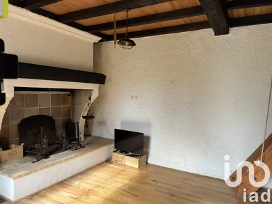 Maison à Rioux-Martin (16210)