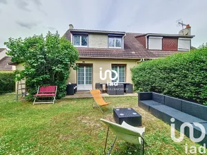House at Breuil-Bois-Robert (78930)