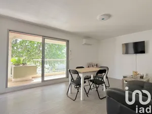 Appartement à Hyères (83400)