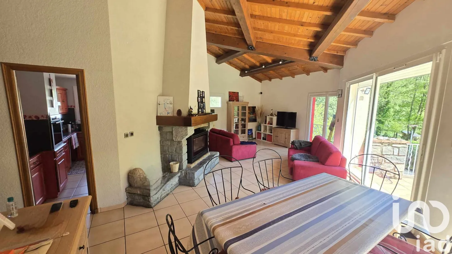 Vente maison à Arles-sur-Tech (66150) : maison traditionnelle 6 pièces 165 m² - 2109986 — 3