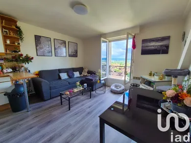 Appartement à Chanteloup-les-Vignes (78570)