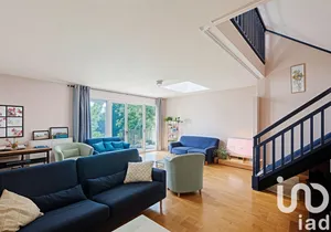 Duplex at Clamart (92140)