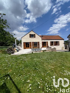 Maison de campagne à Saint-Loup-de-Naud (77650)