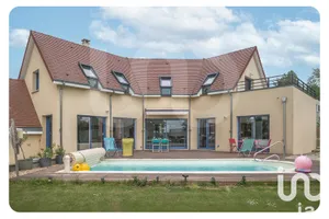 House at Bazemont (78580)