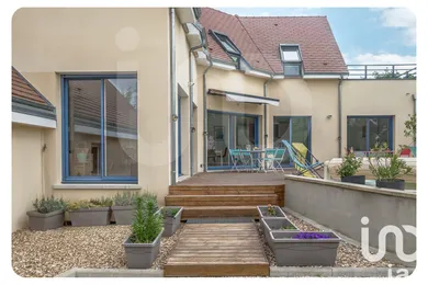 House at Bazemont (78580)