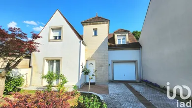 Maison traditionnelle à Ozoir-la-Ferrière (77330)