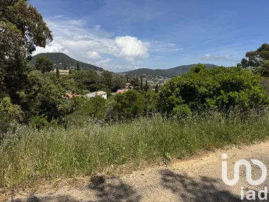 Terrain à bâtir à Carqueiranne (83320)