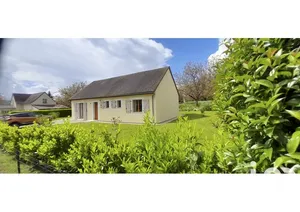 Traditional house at Meyronne (46200)