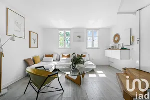 Apartment at Paris (75003)