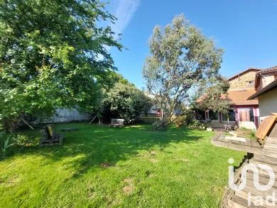 Ferme à SAINT LAURENT SUR GORRE (87310)